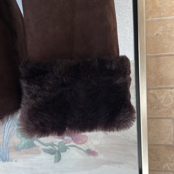 CAROLINA HERRERA Women’s Size Medium Brown Lambskin Suede and Fur Wrap Jacket - Picture 4 of 10